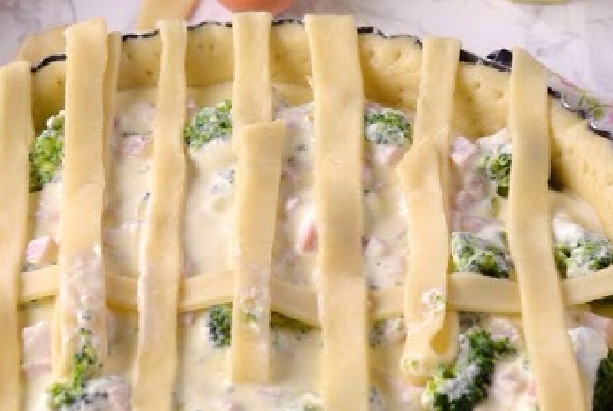 Crostata salata broccoli, prosciutto e ricotta - Step 4 - Immagine 2