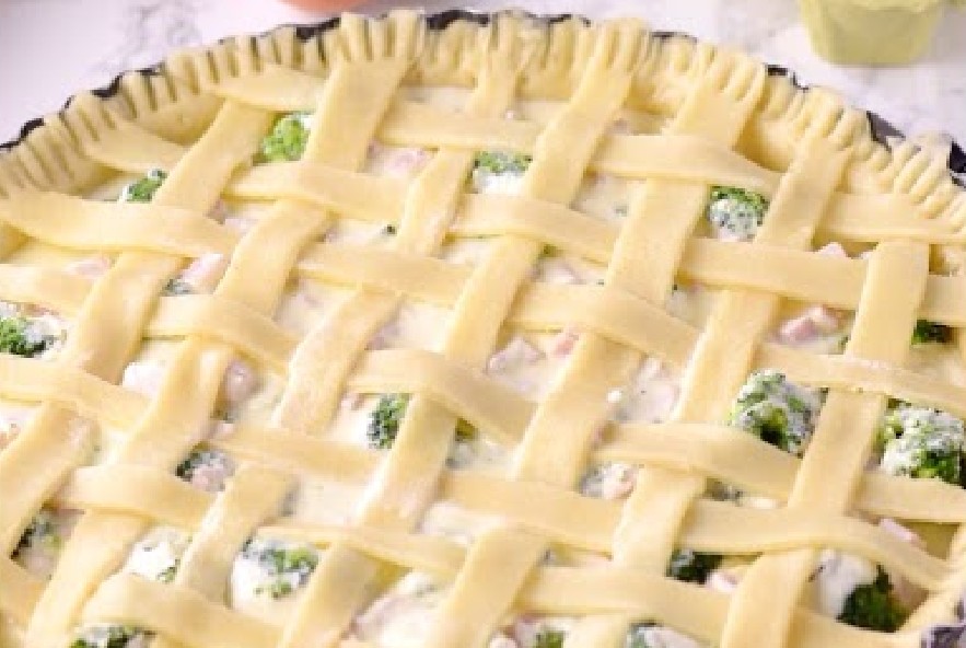 Crostata salata broccoli, prosciutto e ricotta - Step 4 - Immagine 3