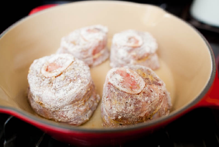 Ossobuco in salsa di vino rosso - Step 2 - Immagine 1