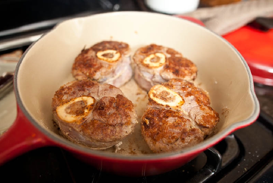 Ossobuco in salsa di vino rosso - Step 2 - Immagine 2