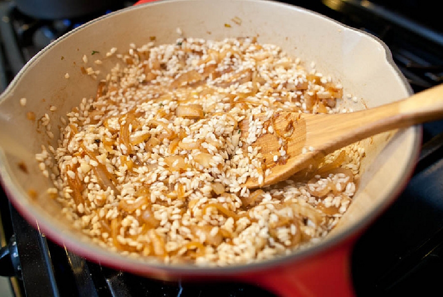 Risotto di cipolle alla francese - Step 3 - Immagine 1