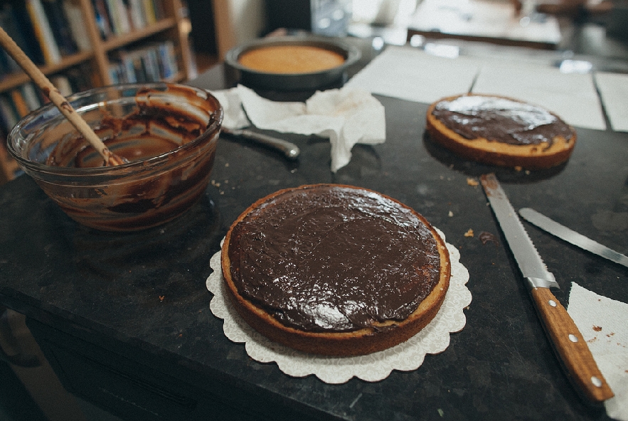 Torta con ganache al cioccolato e meringa - Step 6 - Immagine 1