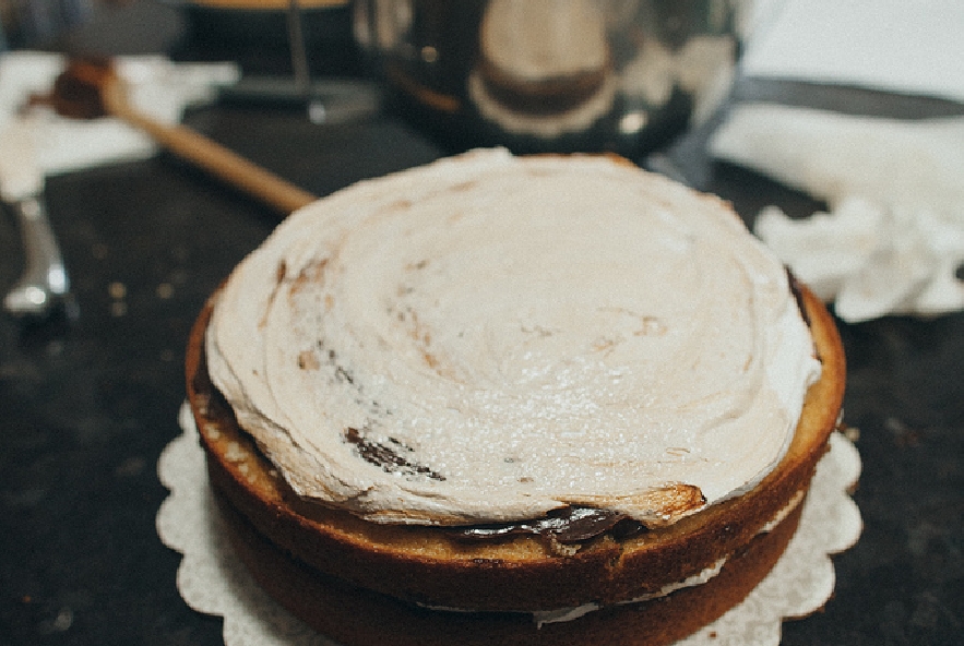 Torta con ganache al cioccolato e meringa - Step 8 - Immagine 1