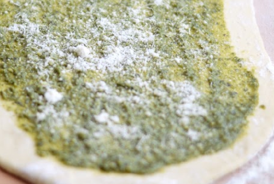 Treccia di pan brioche al pesto e parmigiano - Step 3 - Immagine 2