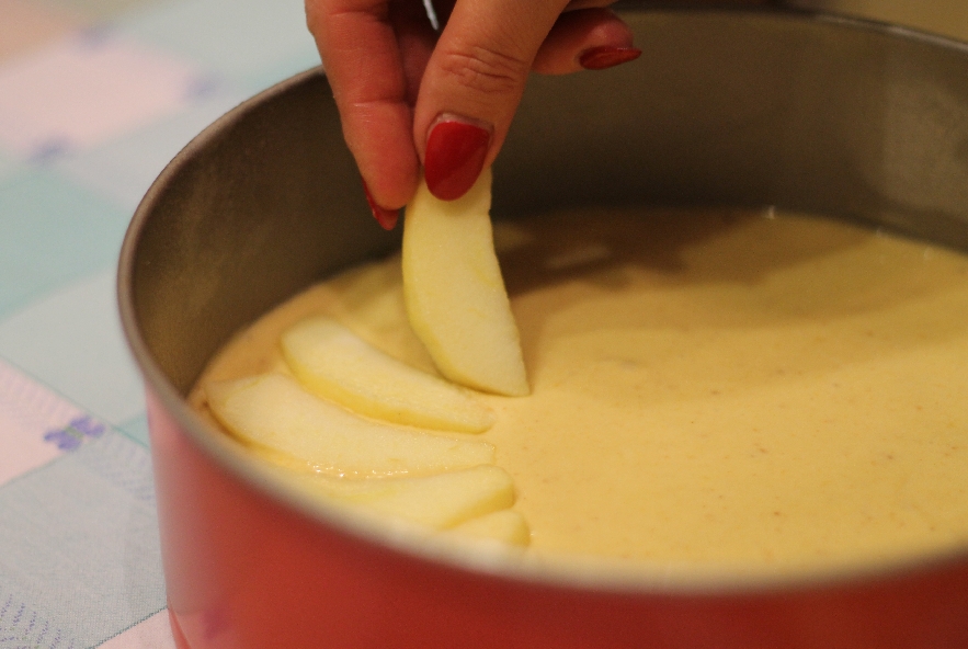 Torta di mele alle nocciole - Step 5 - Immagine 1