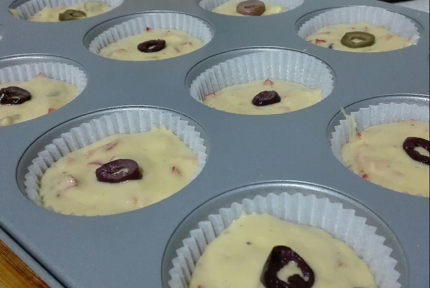 Muffin peperoni e olive - Step 3 - Immagine 2