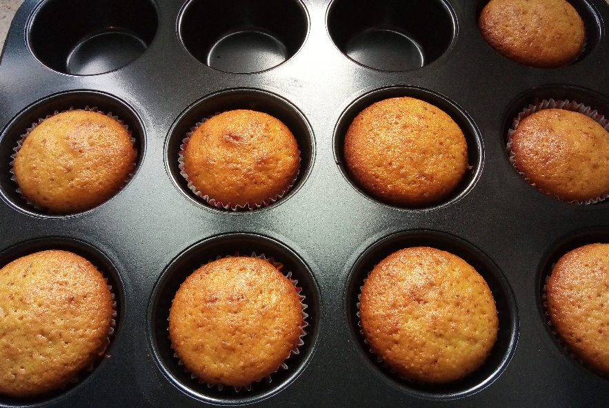 Muffin arancia e mandorle all'olio extravergine - Step 6 - Immagine 1