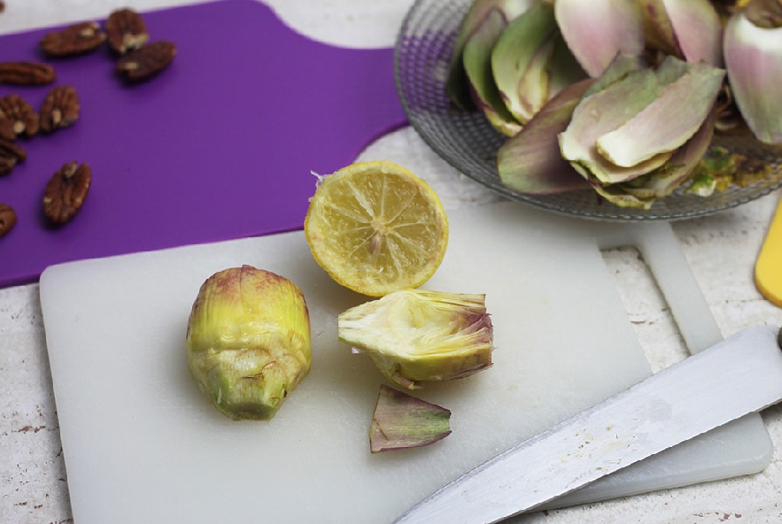 Insalata di carciofi, pere e noci pecan - Step 1 - Immagine 1