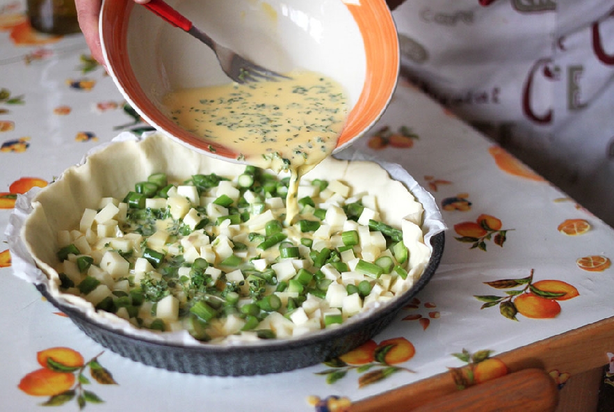 Torta salata con asparagi e pecorino - Step 5 - Immagine 1