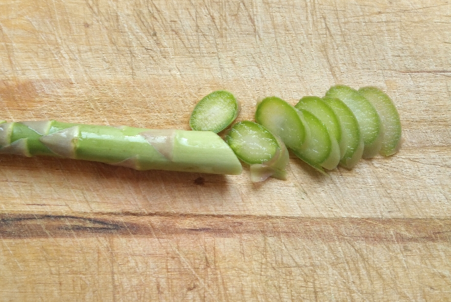 Insalata di riso venere, gamberi, asparagi e menta - Step 2 - Immagine 1