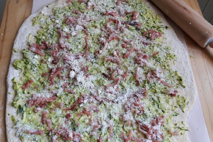 Girelle salate con zucchine e speck - Step 4 - Immagine 1