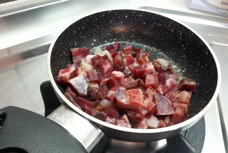 Timballo di rigatoni, speck e crema di cavolfiore - Step 3 - Immagine 2