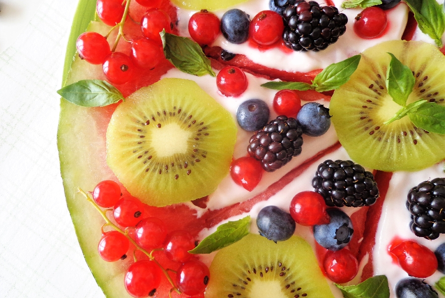 Pizza di anguria con frutta fresca e yogurt - Step 1 - Immagine 1