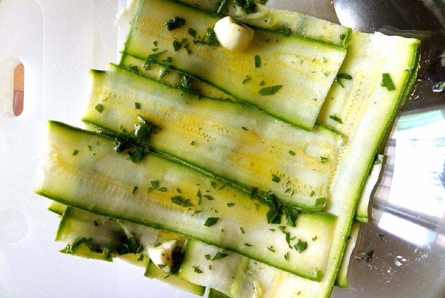 Pasta fredda con sgombro e zucchine marinate - Step 2 - Immagine 1