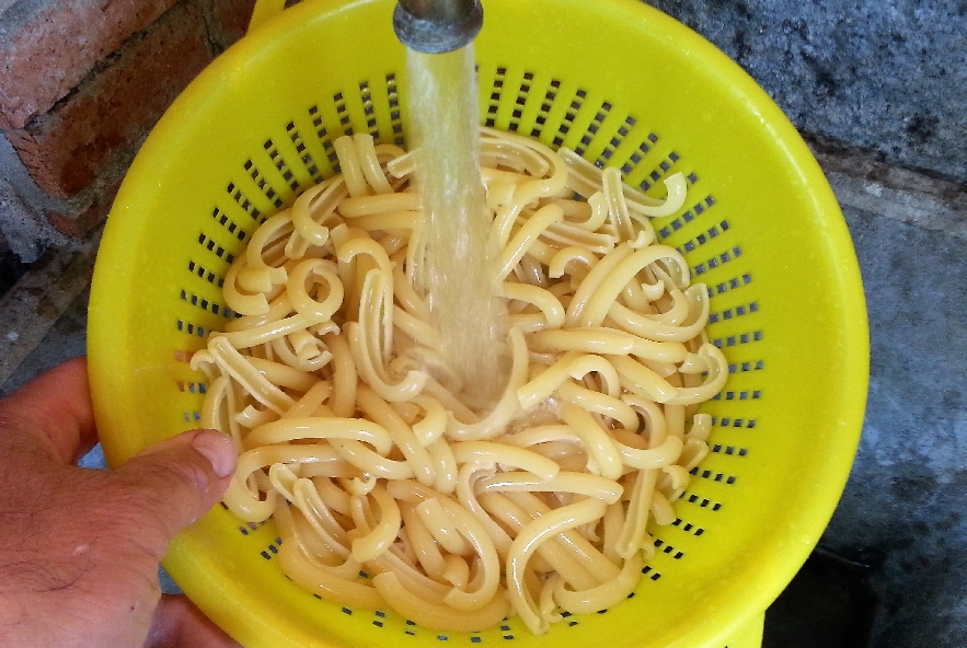 Spaccatelle fredde melanzane, mozzarella e olive - Step 3 - Immagine 1