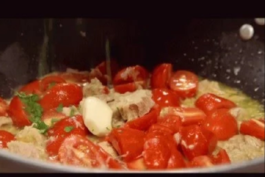 Orecchiette con pomodorino ciliegino e tonno - Step 6 - Immagine 1