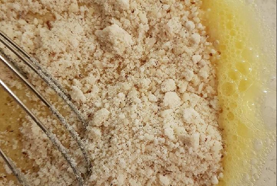 Ciambella all'acqua con pere mandorle senza burro - Step 2 - Immagine 1