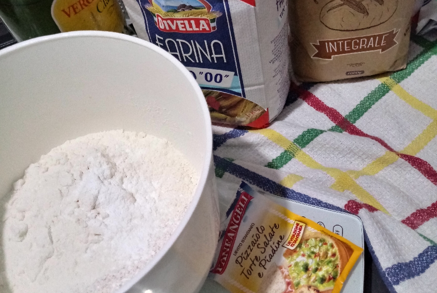 Torta salata di pasta brisè con zucca e spinaci - Step 1 - Immagine 2