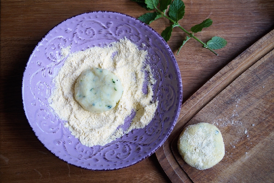 Polpettine di patate al fresco di menta - Step 2 - Immagine 1