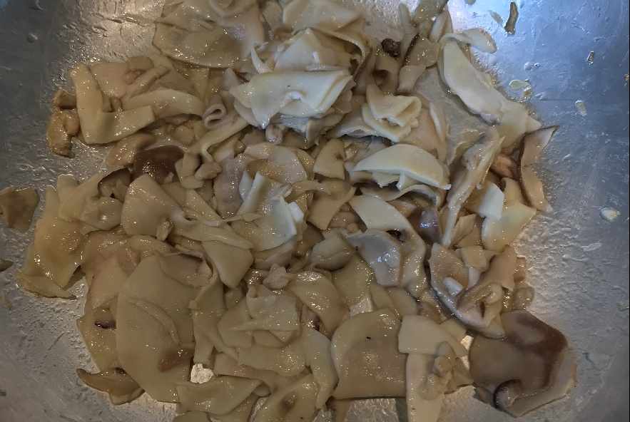 Pappardelle funghi porcini e tartufo - Step 4 - Immagine 1