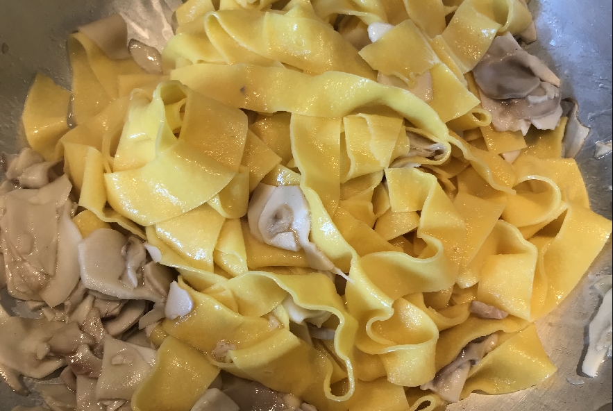 Pappardelle funghi porcini e tartufo - Step 5 - Immagine 1