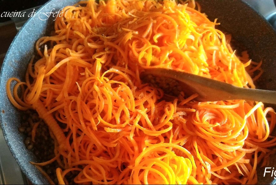 Spaghetti di carote con lenticchie e zenzero - Step 5 - Immagine 1