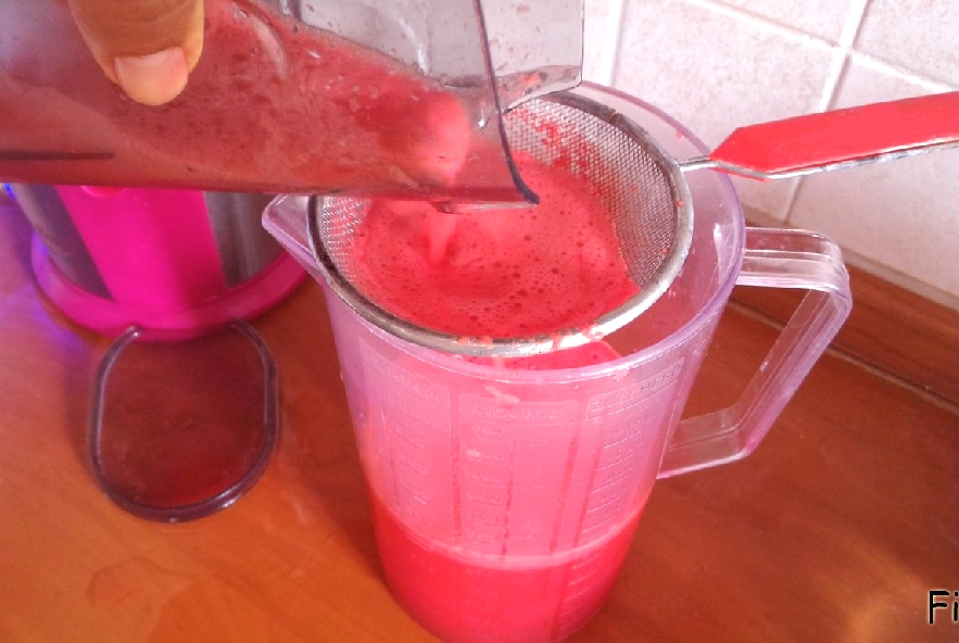 Gelo all'anguria con gocce di cioccolato - Step 1 - Immagine 1