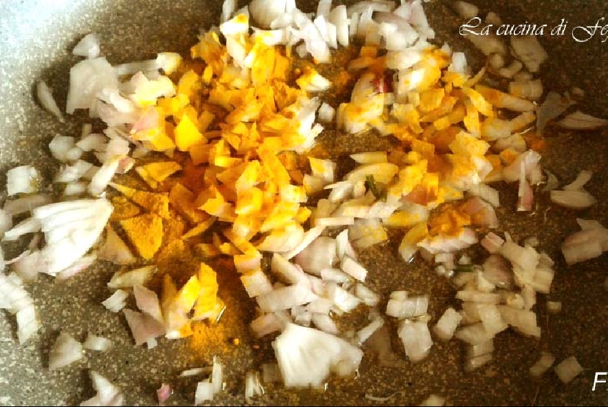 Cous cous con zucca, radicchio e mandorle - Step 4 - Immagine 1