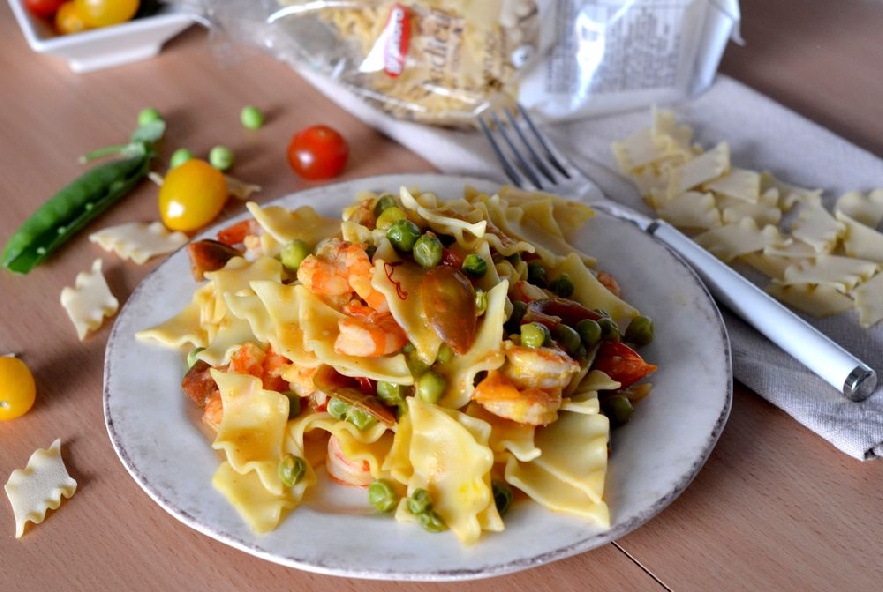Pasta con piselli gamberi e zafferano Manjoo