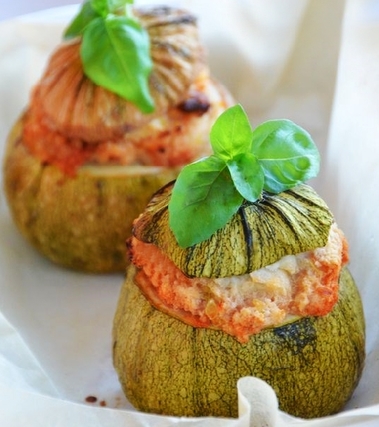 Zucchine tonde ripiene di alici
