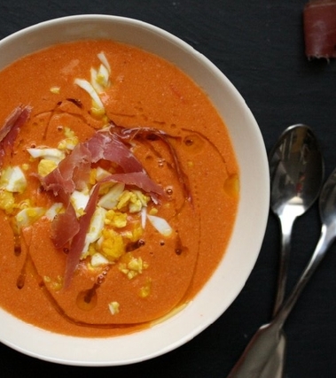 Zuppa spagnola al pomodoro