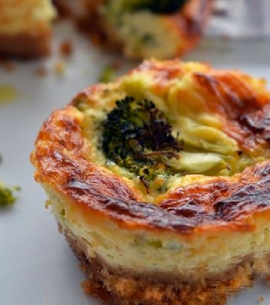 Cheesecake salate con broccoli