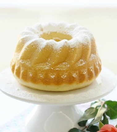 Ciambella sofficissima allo yogurt greco