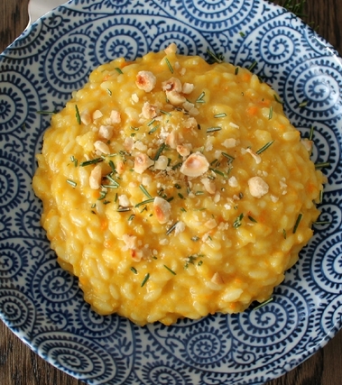 Risotto di zucca con rosmarino e nocciole tostate