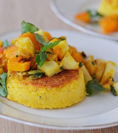 Tortini di polenta con zucca e rapa