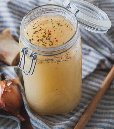 Brodo di ossa di manzo