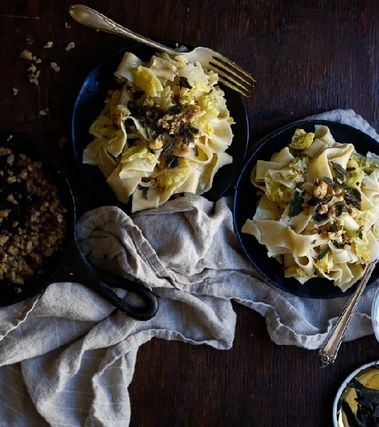 Pappardelle con cavolo e formaggio al tartufo
