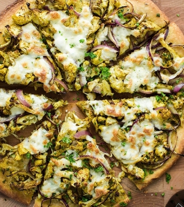 Focaccia bianca con cavolfiore e mozzarella