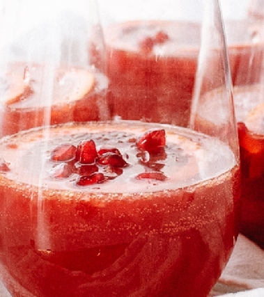 Sangria di arancia e melagrana