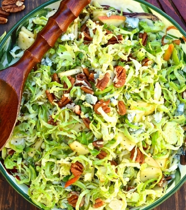 Insalata di cavoletti di bruxelles e mandorle