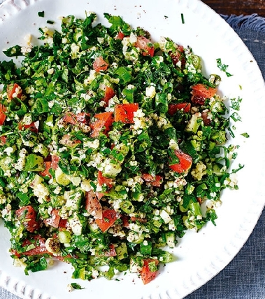 Tabbouleh con pomodorini e avocado