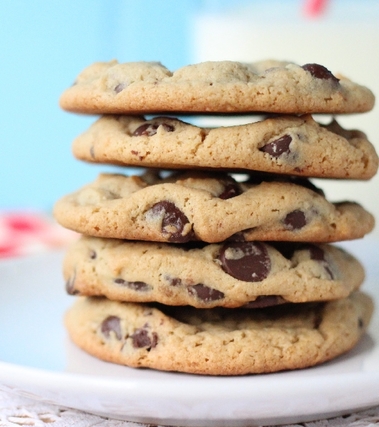 Biscotti al miele con gocce di cioccolato