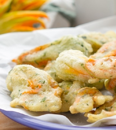 Fiori di zucca fritti