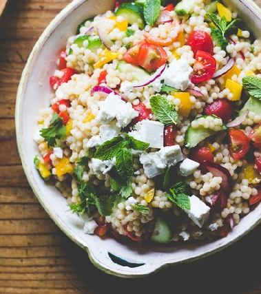 Insalata estiva di cuscus di verdure