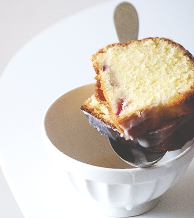 Plumcake al burro e fragole