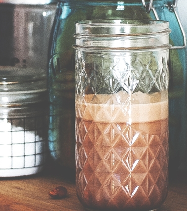 Smoothie cioccolato e mandorle