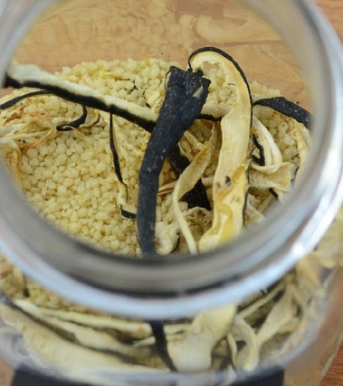 Cous cous con zucchine, limone e menta