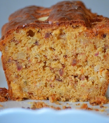 Plumcake salato con pomodori sottolio