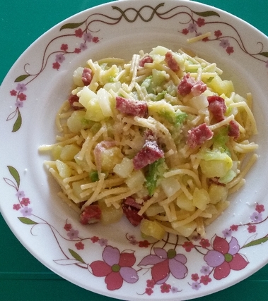 Spaghetti e verza rustici