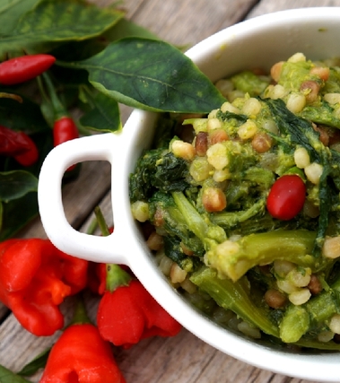 Fregola con cime di rapa